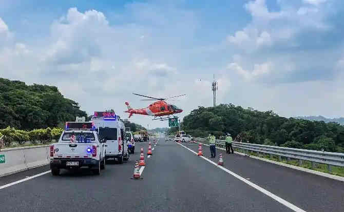钦北区高速公路汽车救援案例